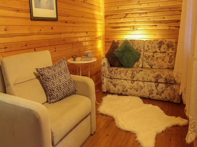 Bungalow, Garden View