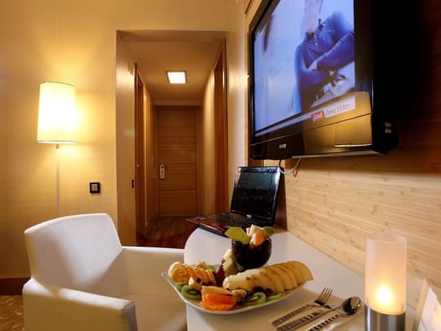 Deluxe Double Room Single Use