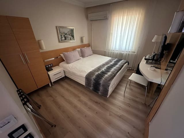 Deluxe Double Room Single Use