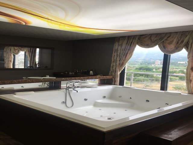 Exclusive Room