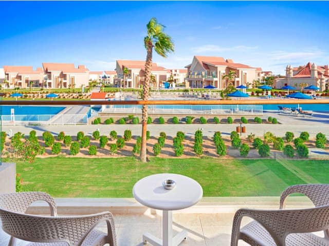 Family Room, Pool view