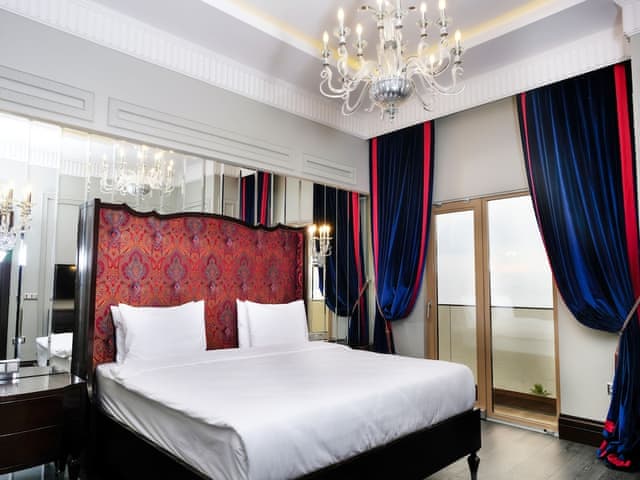 Suite, 1 King Bed, Non Smoking