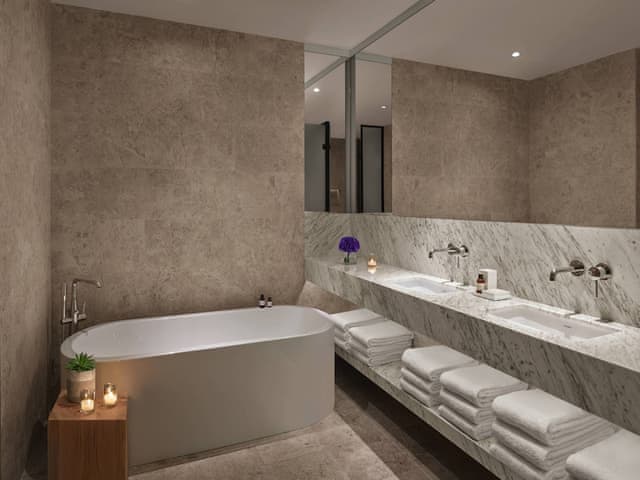 Loft, 1 King Bed with Sofa bed, Garden View