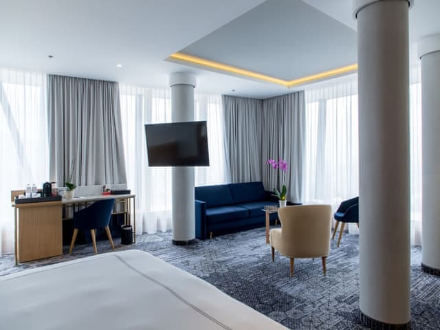 Junior Suite, 1 King Bed (Panorama)