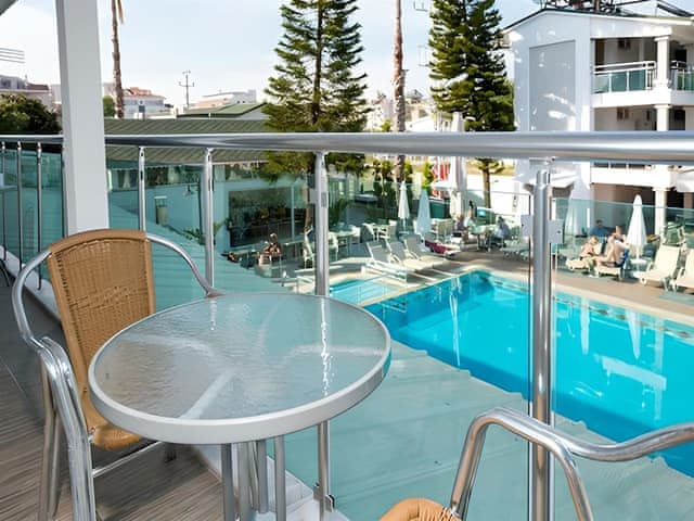 Standart Çift Kişilik Oda