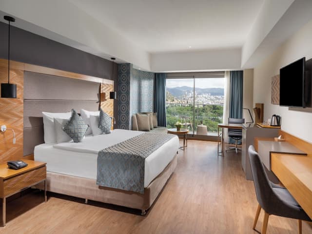 SUPERIOR SIDE SEA VIEW