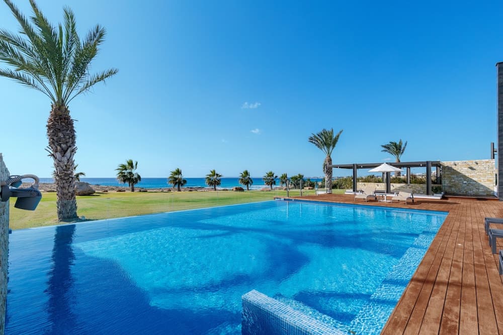 Vivo Mare Beachfront - Seaview Villas