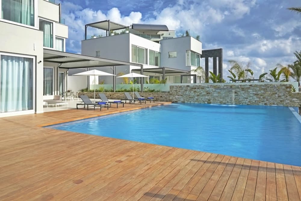 Vivo Mare Beachfront - Seaview Villas