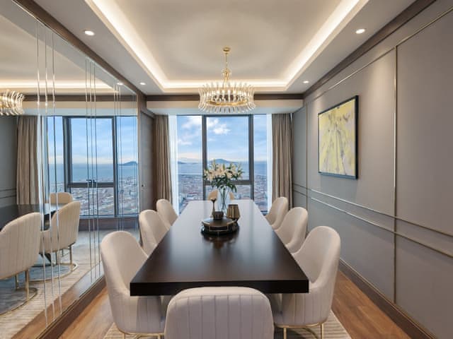 Presidential Suite with King Size Bed