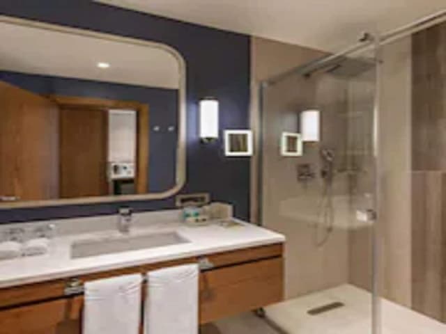 Deluxe 2 Tek Kişilik Yataklı Oda