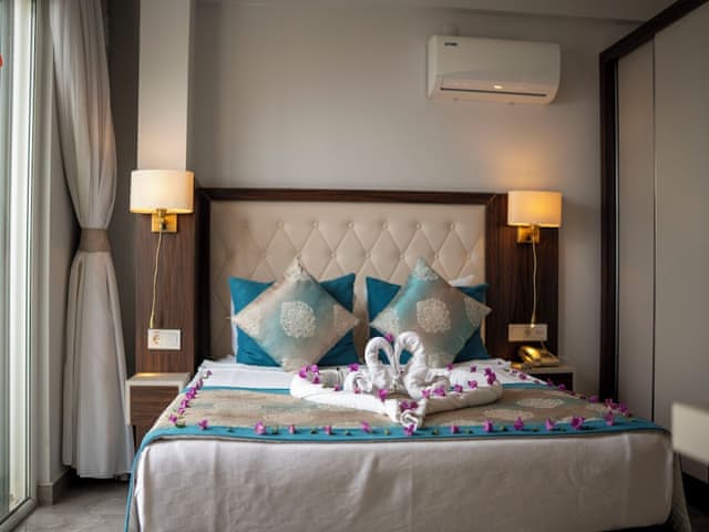 Standard Double or Twin Room, Multiple Beds, Air conditioning