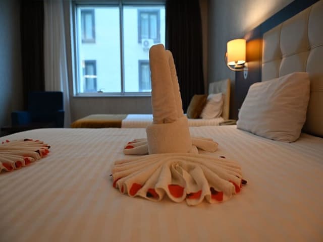 Klasik İki Yataklı Oda