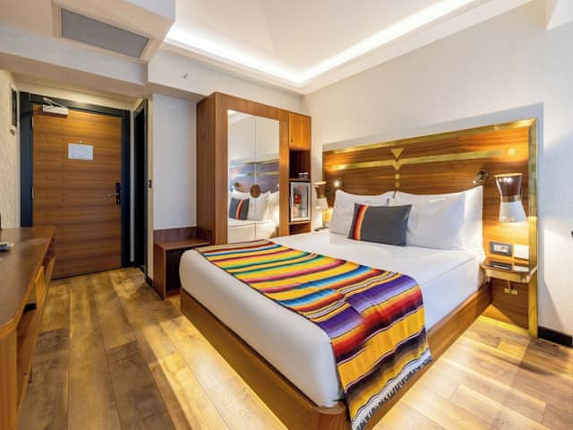 Delüks Çift Kişilik Oda