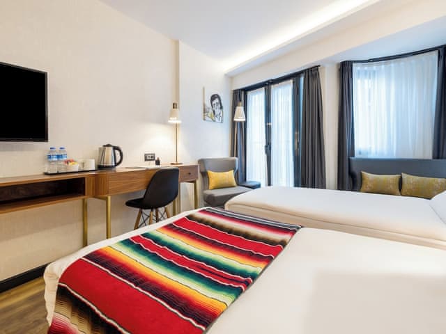 Delüks İki Yataklı Oda