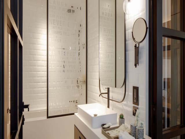 Room, Balcony (Popular)