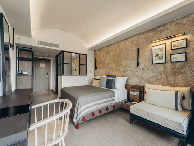 Comfort Room, Garden View