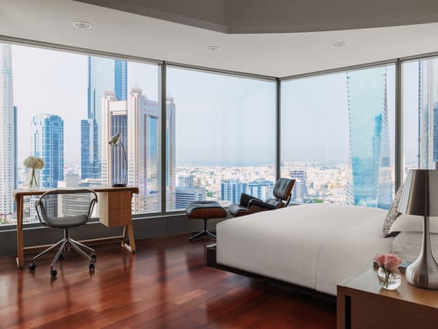 Three Bedroom Duplex Gallery Residence with Private Jacuzzi