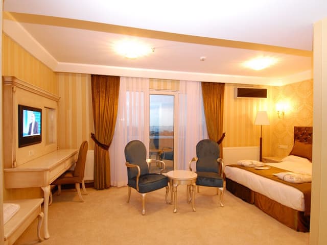 Junior Suite, City view