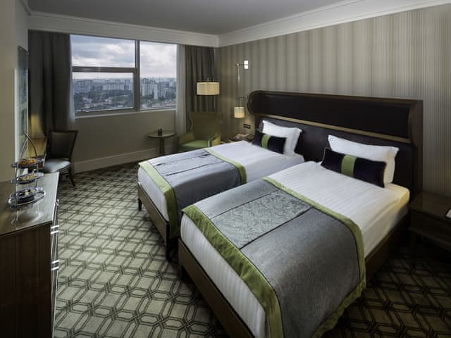 Superior Oda, Şehir Manzaralı