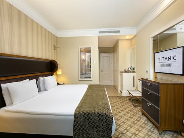 Superior Oda, Şehir Manzaralı