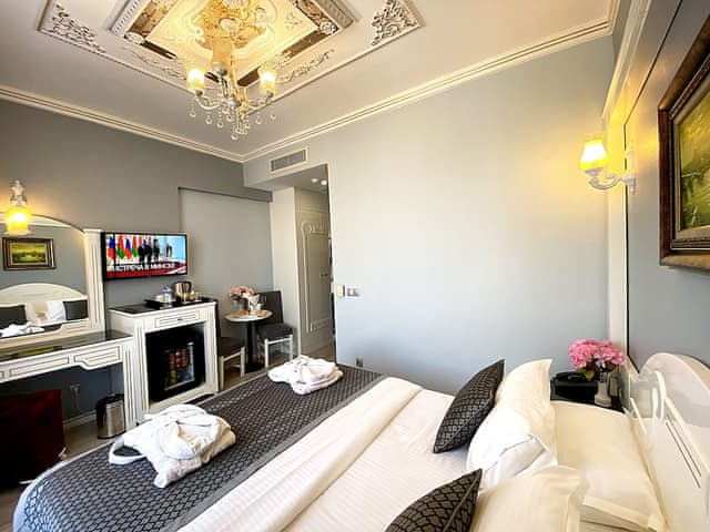 Superior Single Room, 1 Double Bed, Balcony, City View