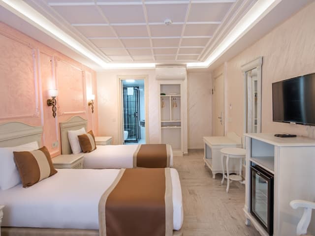 Ekonomik Üç Kişilik Oda