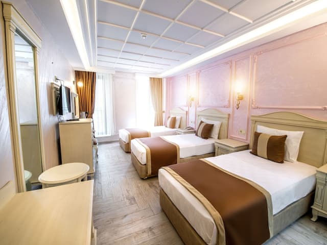 Ekonomik Üç Kişilik Oda