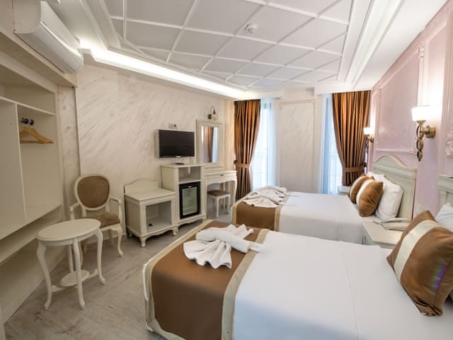 Ekonomik Üç Kişilik Oda