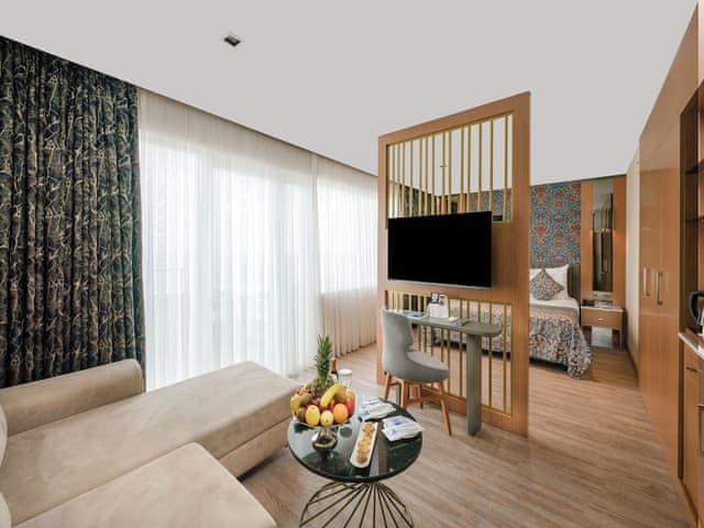 Suite, Sea view