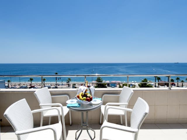 Suite, Sea view