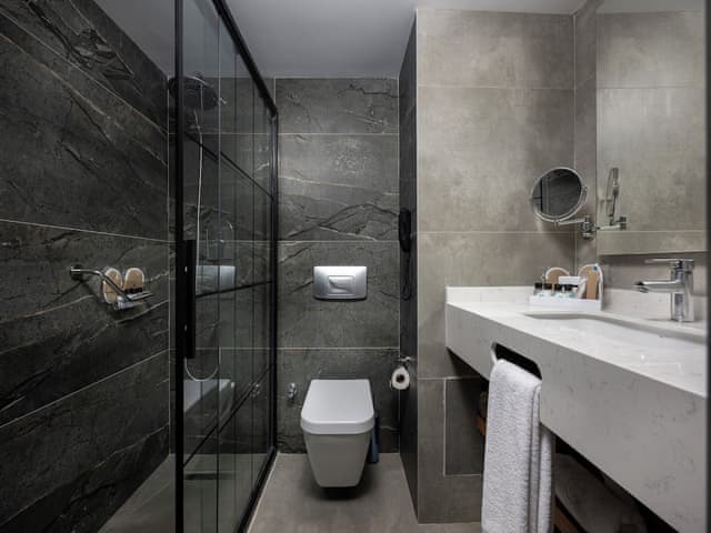 Suite, Sea view