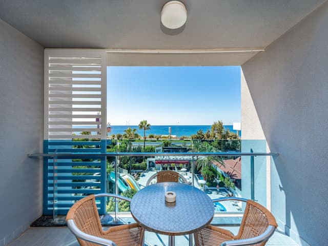 Superior Sea View Room