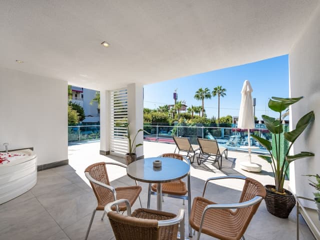 Premium Signature Room