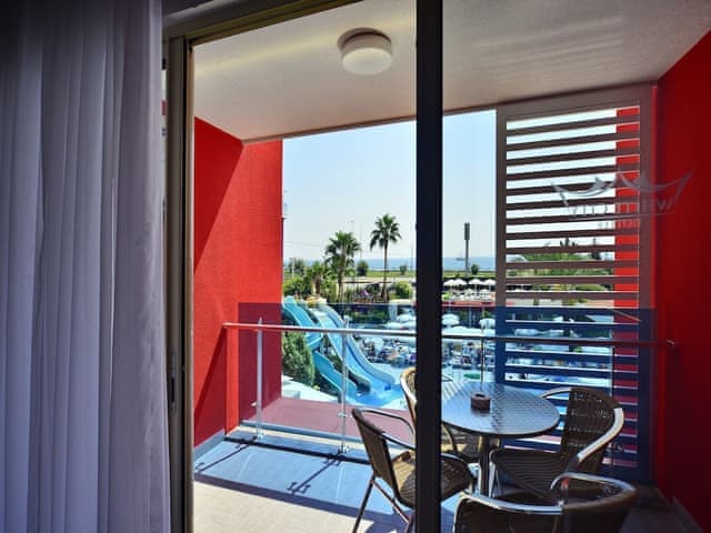 Superior Sea View Room