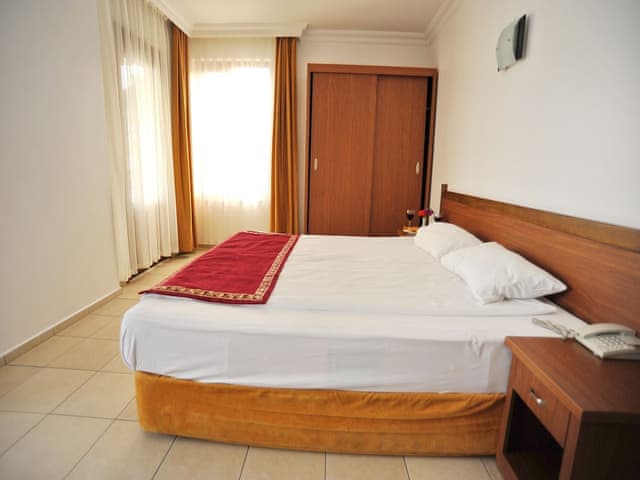 Junior Suite Partial Sea View