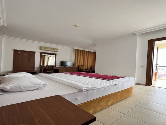 Junior Suite Partial Sea View