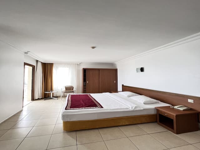 Junior Suite Partial Sea View