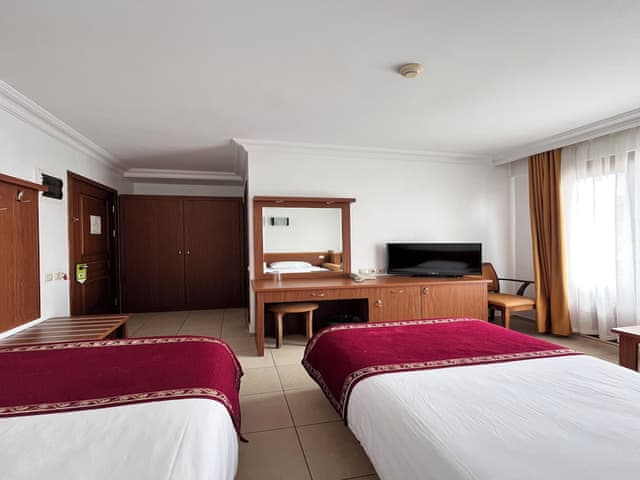 Double or Twin Room with Sea View