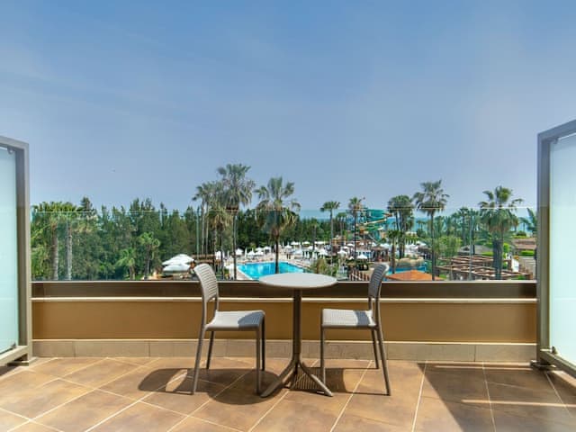 Family Room, 1 Bedroom