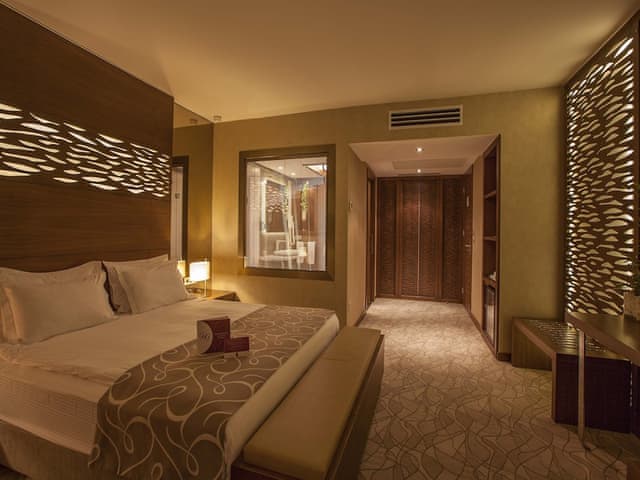 Grand Deluxe Triple Bedroom