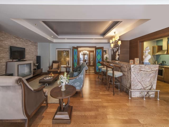 King Suite with Sea view