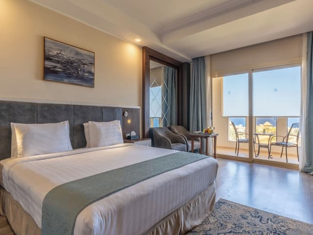 Grand Club Room Sea View
