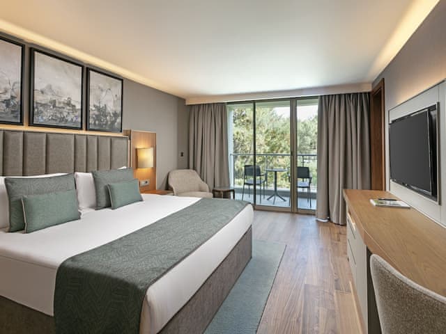 Marine Room Land View