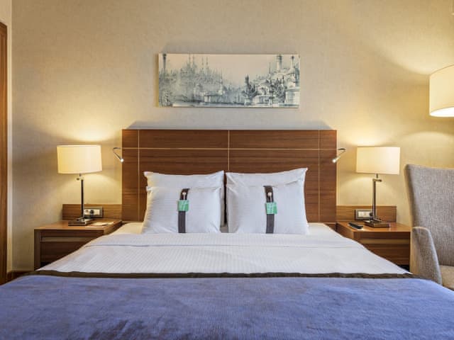 Standard Room, 1 King Bed, Non Smoking