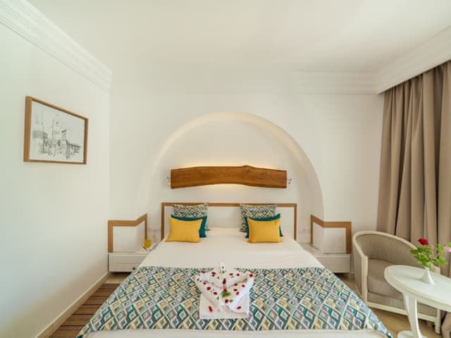 Standard Double Room, Garden View