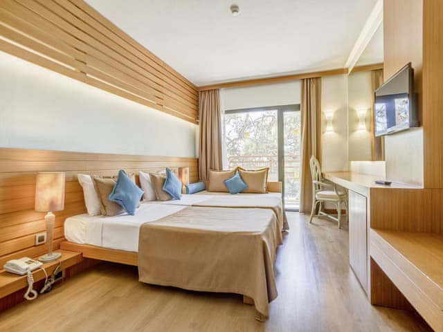 Standard Double Room, Balcony (Land)