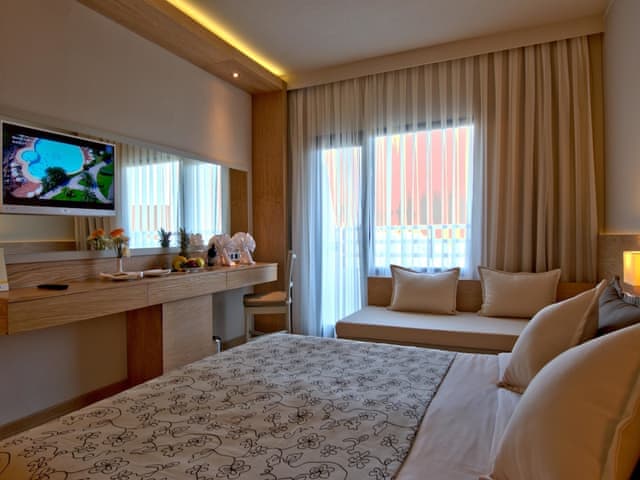 Standard Double Room, Balcony (Land)