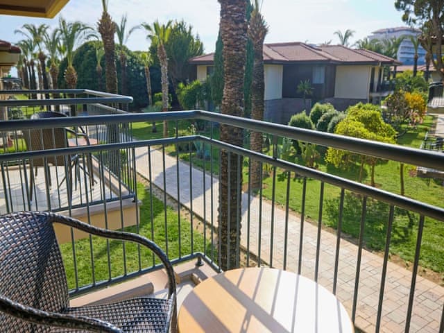 Standard Room, 1 Double or 2 Twin Beds