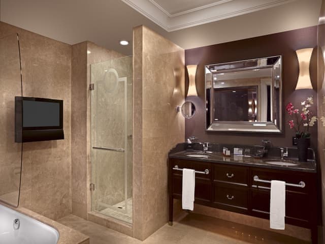 Suite, 2 Queen Beds (View)