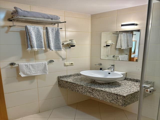 Business Twin Room, City view